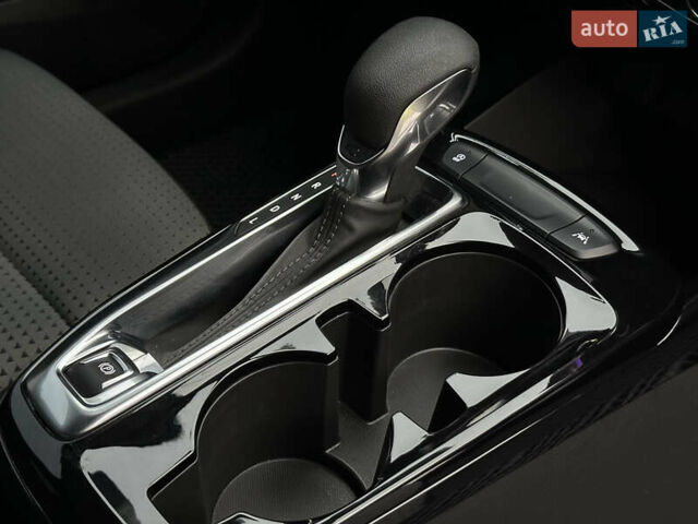 Зеленый Шевроле Trax, объемом двигателя 1.2 л и пробегом 4 тыс. км за 23700 $, фото 15 на Automoto.ua