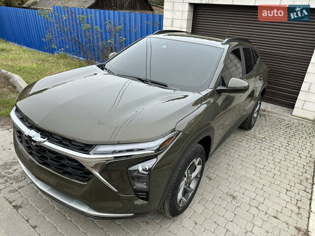 Зеленый Шевроле Trax, объемом двигателя 1.2 л и пробегом 4 тыс. км за 23700 $, фото 2 на Automoto.ua