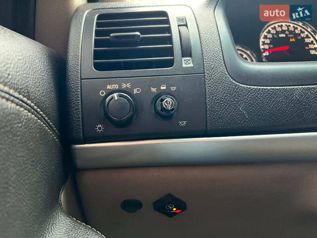 Коричневый Шевроле Аплендер, объемом двигателя 3.5 л и пробегом 344 тыс. км за 5490 $, фото 12 на Automoto.ua