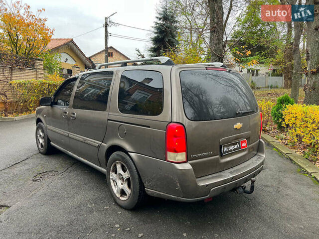 Коричневый Шевроле Аплендер, объемом двигателя 3.5 л и пробегом 344 тыс. км за 5490 $, фото 6 на Automoto.ua
