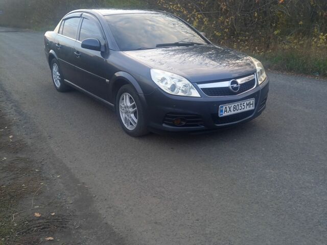 Серый Шевроле Вектра, объемом двигателя 1.8 л и пробегом 300 тыс. км за 4500 $, фото 1 на Automoto.ua