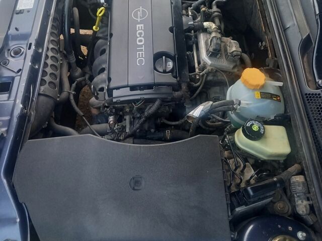 Серый Шевроле Вектра, объемом двигателя 1.8 л и пробегом 300 тыс. км за 4500 $, фото 7 на Automoto.ua