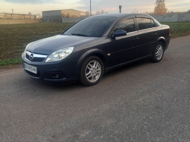 Серый Шевроле Вектра, объемом двигателя 1.8 л и пробегом 300 тыс. км за 4500 $, фото 2 на Automoto.ua