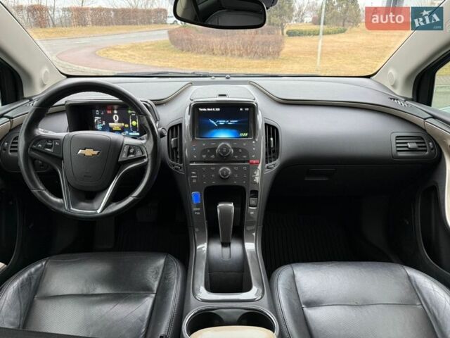 Білий Шевроле Вольт, об'ємом двигуна 1.4 л та пробігом 197 тис. км за 8000 $, фото 25 на Automoto.ua
