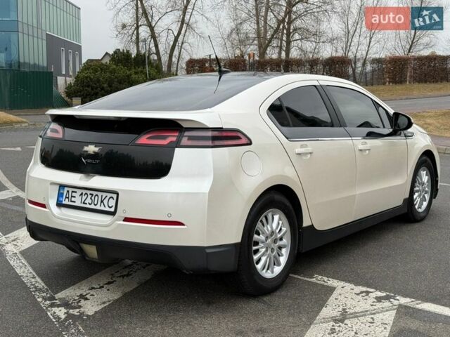 Білий Шевроле Вольт, об'ємом двигуна 1.4 л та пробігом 197 тис. км за 8000 $, фото 18 на Automoto.ua