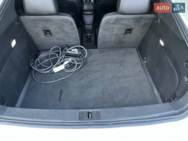 Белый Шевроле Вольт, объемом двигателя 1.4 л и пробегом 262 тыс. км за 11000 $, фото 52 на Automoto.ua