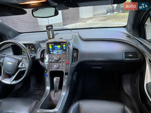 Белый Шевроле Вольт, объемом двигателя 1.4 л и пробегом 263 тыс. км за 11000 $, фото 40 на Automoto.ua