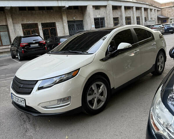 Белый Шевроле Вольт, объемом двигателя 1.4 л и пробегом 262 тыс. км за 11000 $, фото 26 на Automoto.ua