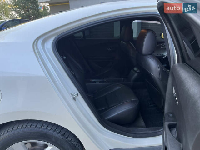 Белый Шевроле Вольт, объемом двигателя 1.4 л и пробегом 263 тыс. км за 11000 $, фото 47 на Automoto.ua