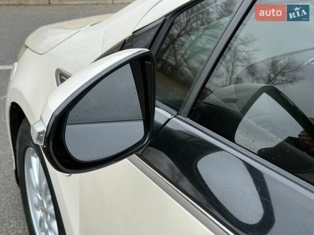 Білий Шевроле Вольт, об'ємом двигуна 1.4 л та пробігом 197 тис. км за 8000 $, фото 12 на Automoto.ua