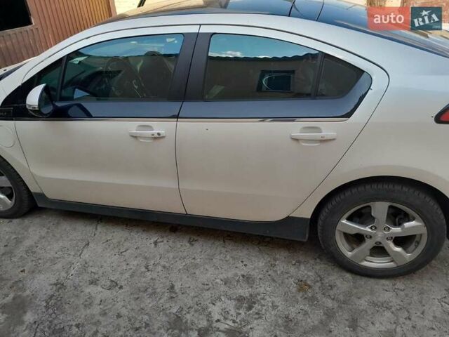 Белый Шевроле Вольт, объемом двигателя 1.4 л и пробегом 216 тыс. км за 8500 $, фото 10 на Automoto.ua