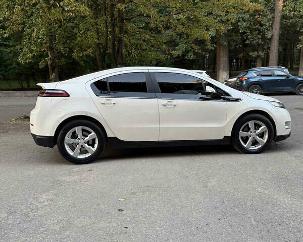 Белый Шевроле Вольт, объемом двигателя 1.4 л и пробегом 263 тыс. км за 11000 $, фото 57 на Automoto.ua