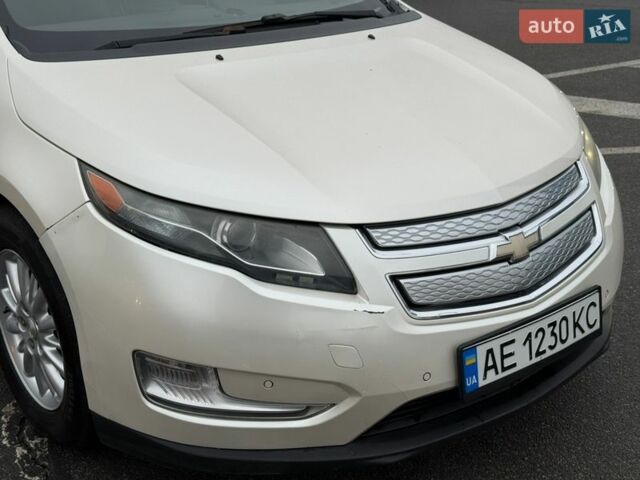 Білий Шевроле Вольт, об'ємом двигуна 1.4 л та пробігом 197 тис. км за 8000 $, фото 1 на Automoto.ua
