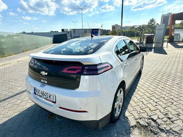 Белый Шевроле Вольт, объемом двигателя 1.4 л и пробегом 0 тыс. км за 11000 $, фото 38 на Automoto.ua