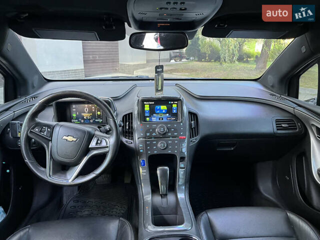 Белый Шевроле Вольт, объемом двигателя 1.4 л и пробегом 262 тыс. км за 11000 $, фото 35 на Automoto.ua