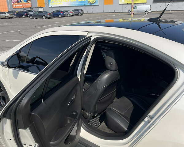 Білий Шевроле Вольт, об'ємом двигуна 1.4 л та пробігом 179 тис. км за 9425 $, фото 9 на Automoto.ua