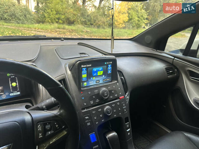 Белый Шевроле Вольт, объемом двигателя 1.4 л и пробегом 261 тыс. км за 9000 $, фото 27 на Automoto.ua