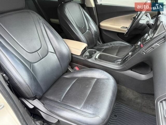 Білий Шевроле Вольт, об'ємом двигуна 1.4 л та пробігом 197 тис. км за 8000 $, фото 31 на Automoto.ua