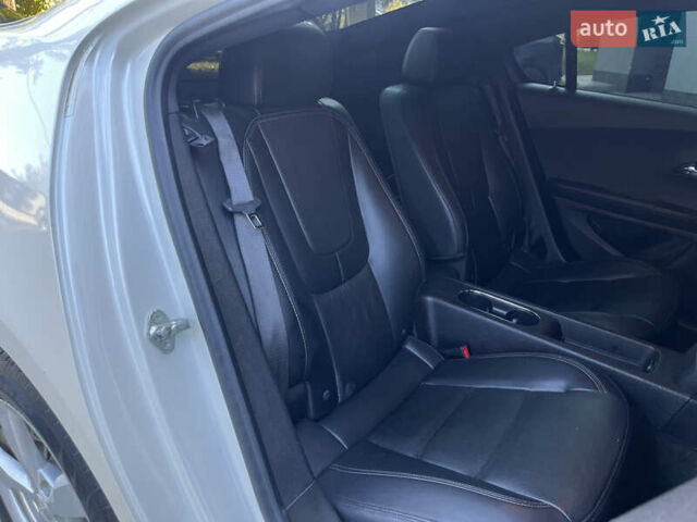 Белый Шевроле Вольт, объемом двигателя 1.4 л и пробегом 262 тыс. км за 11000 $, фото 51 на Automoto.ua