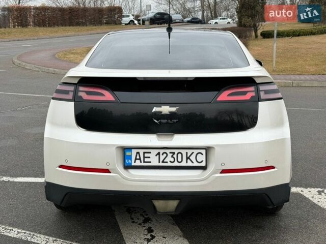 Білий Шевроле Вольт, об'ємом двигуна 1.4 л та пробігом 197 тис. км за 8000 $, фото 16 на Automoto.ua