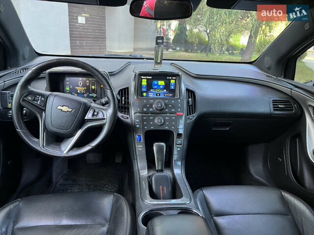 Белый Шевроле Вольт, объемом двигателя 1.4 л и пробегом 262 тыс. км за 11000 $, фото 34 на Automoto.ua