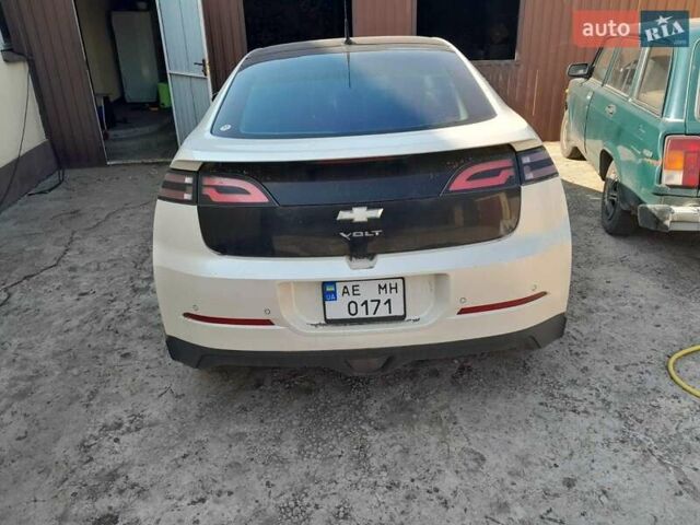Белый Шевроле Вольт, объемом двигателя 1.4 л и пробегом 216 тыс. км за 8500 $, фото 4 на Automoto.ua