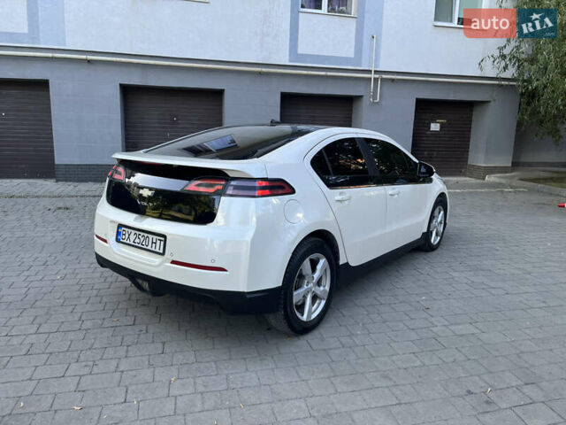 Белый Шевроле Вольт, объемом двигателя 1.4 л и пробегом 262 тыс. км за 11000 $, фото 9 на Automoto.ua