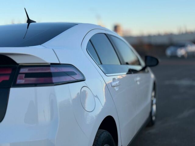 Белый Шевроле Вольт, объемом двигателя 1.4 л и пробегом 260 тыс. км за 9999 $, фото 8 на Automoto.ua