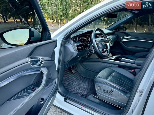Белый Шевроле Вольт, объемом двигателя 1.4 л и пробегом 155 тыс. км за 9200 $, фото 17 на Automoto.ua