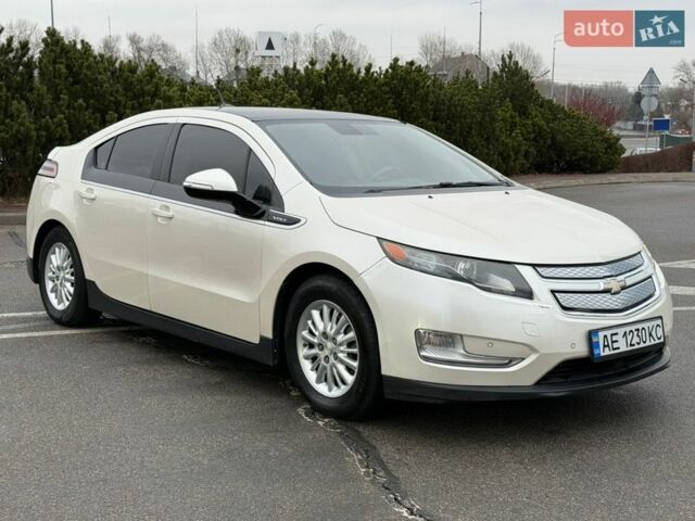 Білий Шевроле Вольт, об'ємом двигуна 1.4 л та пробігом 197 тис. км за 8000 $, фото 2 на Automoto.ua