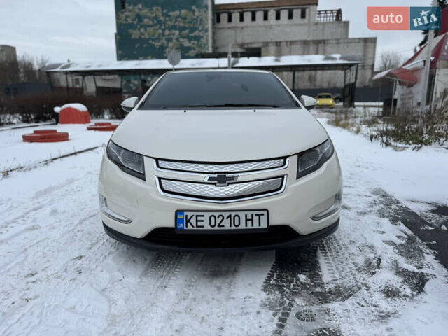 Белый Шевроле Вольт, объемом двигателя 1.4 л и пробегом 146 тыс. км за 8999 $, фото 1 на Automoto.ua