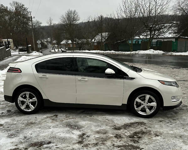 Белый Шевроле Вольт, объемом двигателя 1.4 л и пробегом 198 тыс. км за 10900 $, фото 4 на Automoto.ua