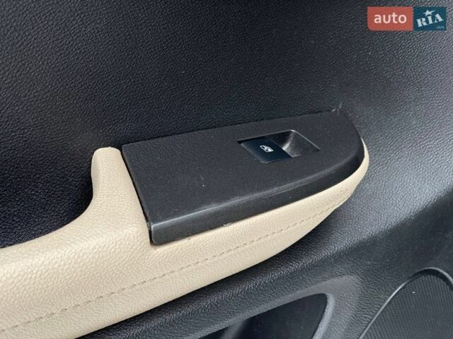 Белый Шевроле Вольт, объемом двигателя 1.4 л и пробегом 232 тыс. км за 9290 $, фото 43 на Automoto.ua