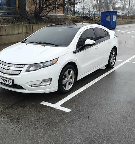 Белый Шевроле Вольт, объемом двигателя 1.4 л и пробегом 240 тыс. км за 10000 $, фото 12 на Automoto.ua