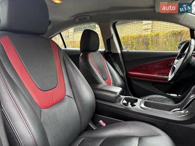 Белый Шевроле Вольт, объемом двигателя 1.4 л и пробегом 171 тыс. км за 10690 $, фото 20 на Automoto.ua