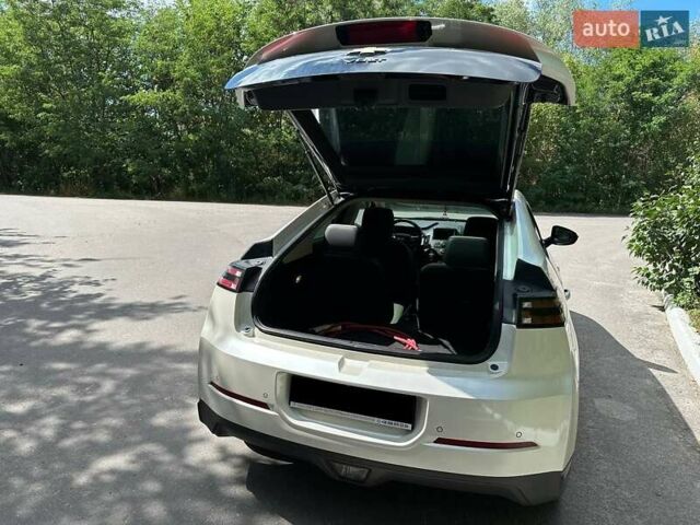 Білий Шевроле Вольт, об'ємом двигуна 1.4 л та пробігом 195 тис. км за 12700 $, фото 6 на Automoto.ua