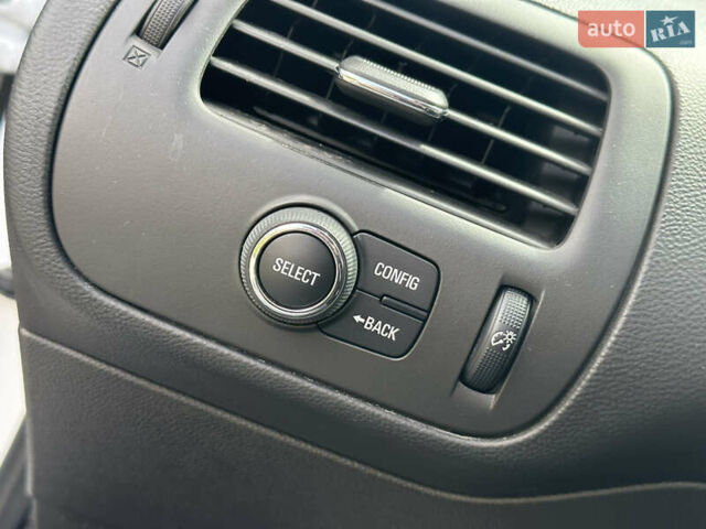 Білий Шевроле Вольт, об'ємом двигуна 1.4 л та пробігом 150 тис. км за 9000 $, фото 50 на Automoto.ua