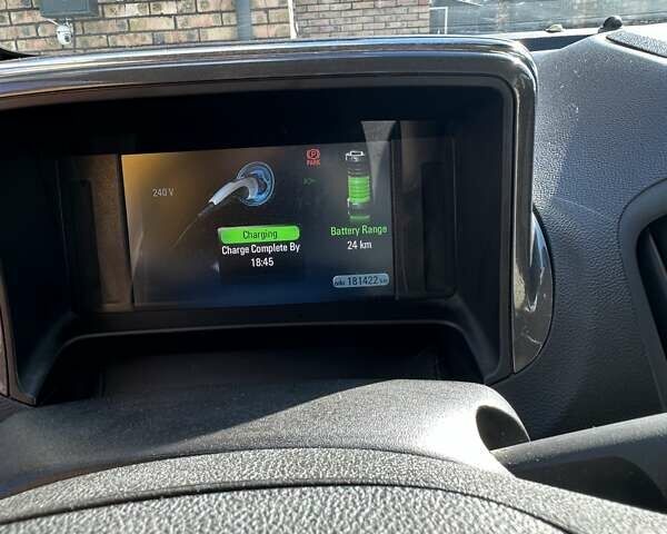 Белый Шевроле Вольт, объемом двигателя 1.4 л и пробегом 182 тыс. км за 10150 $, фото 5 на Automoto.ua