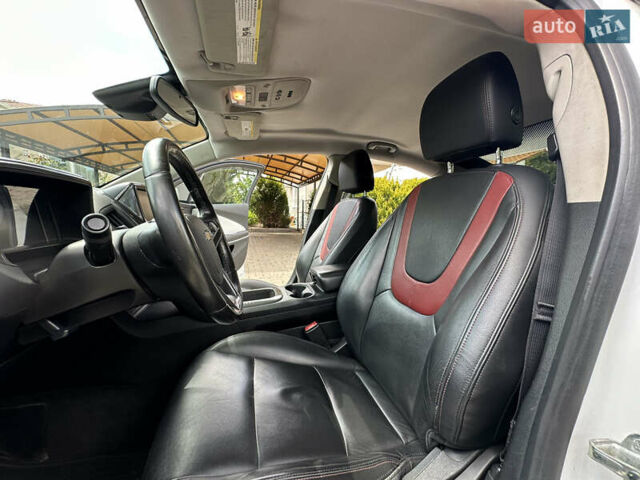 Білий Шевроле Вольт, об'ємом двигуна 1.4 л та пробігом 150 тис. км за 9000 $, фото 52 на Automoto.ua