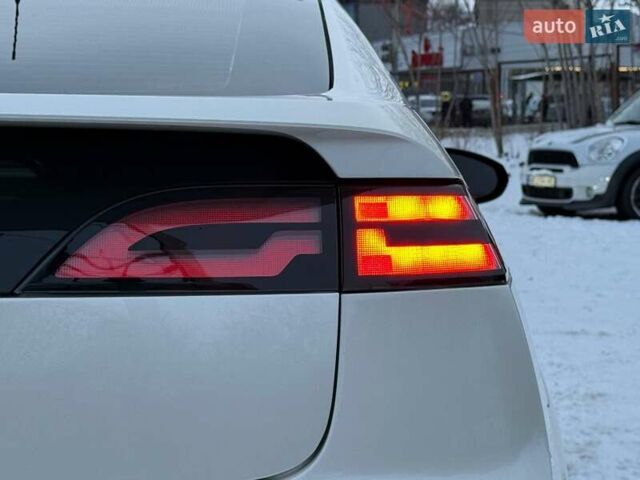 Белый Шевроле Вольт, объемом двигателя 1.4 л и пробегом 140 тыс. км за 8800 $, фото 7 на Automoto.ua