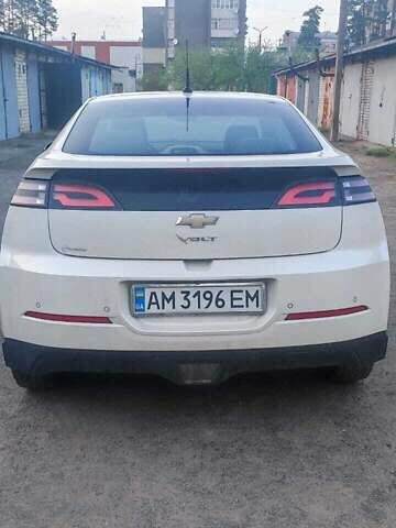 Білий Шевроле Вольт, об'ємом двигуна 1.4 л та пробігом 103 тис. км за 11500 $, фото 17 на Automoto.ua