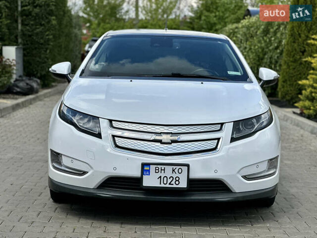 Білий Шевроле Вольт, об'ємом двигуна 1.4 л та пробігом 150 тис. км за 9000 $, фото 9 на Automoto.ua