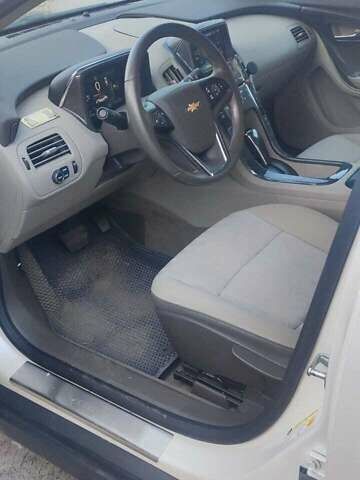 Білий Шевроле Вольт, об'ємом двигуна 1.4 л та пробігом 103 тис. км за 11500 $, фото 8 на Automoto.ua