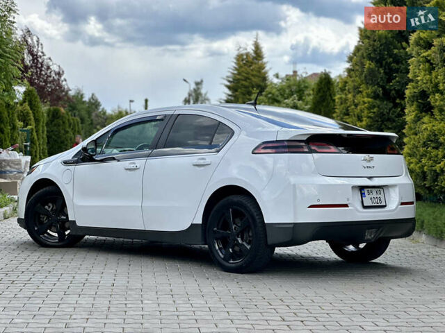 Білий Шевроле Вольт, об'ємом двигуна 1.4 л та пробігом 150 тис. км за 9000 $, фото 6 на Automoto.ua