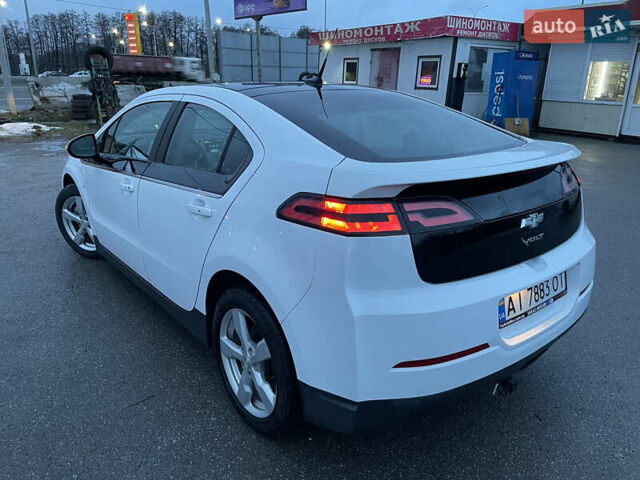 Белый Шевроле Вольт, объемом двигателя 1.4 л и пробегом 196 тыс. км за 10500 $, фото 2 на Automoto.ua