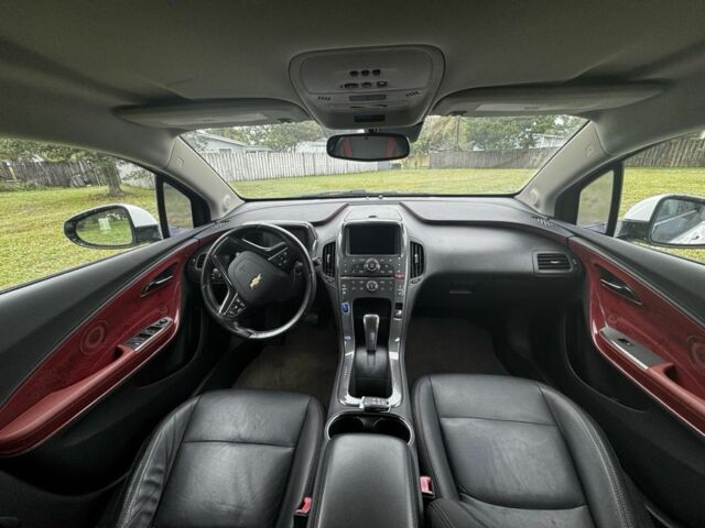 Белый Шевроле Вольт, объемом двигателя 1.4 л и пробегом 172 тыс. км за 10600 $, фото 3 на Automoto.ua