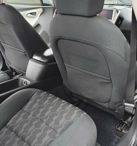 Белый Шевроле Вольт, объемом двигателя 1.4 л и пробегом 240 тыс. км за 10000 $, фото 21 на Automoto.ua