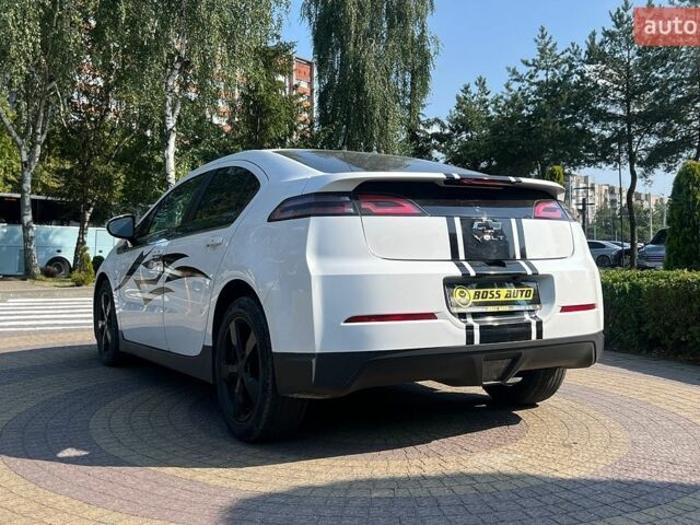 Белый Шевроле Вольт, объемом двигателя 1.4 л и пробегом 159 тыс. км за 9200 $, фото 4 на Automoto.ua