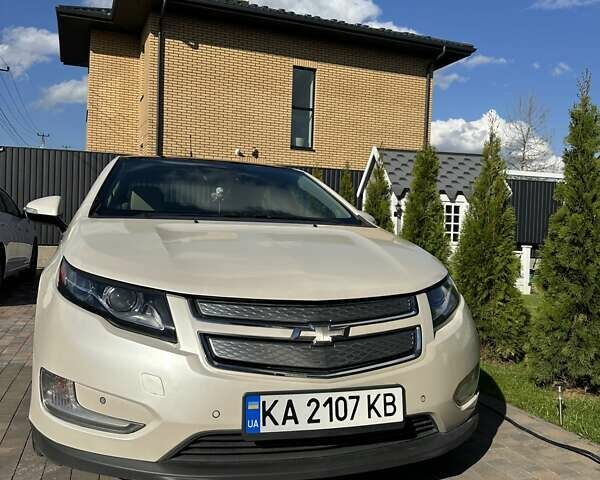 Белый Шевроле Вольт, объемом двигателя 1.4 л и пробегом 182 тыс. км за 10150 $, фото 15 на Automoto.ua