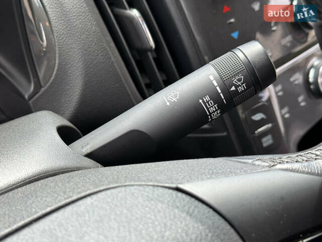 Білий Шевроле Вольт, об'ємом двигуна 1.4 л та пробігом 150 тис. км за 9000 $, фото 47 на Automoto.ua